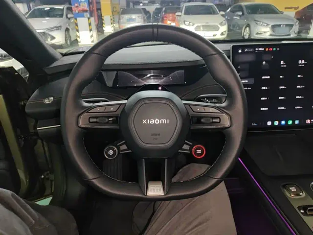 Xiaomi SU7 — Фото автомобиля 10
