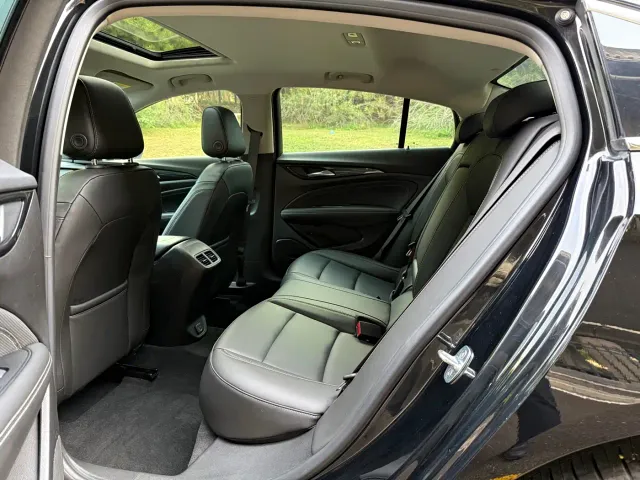 Buick Regal — Фото автомобиля 8