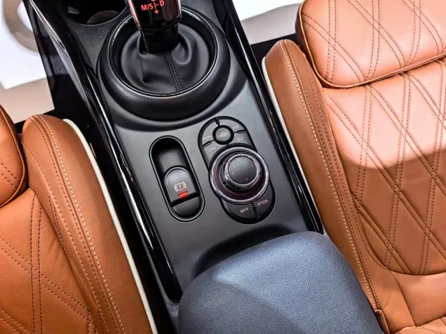 MINI Clubman — Фото автомобиля 13