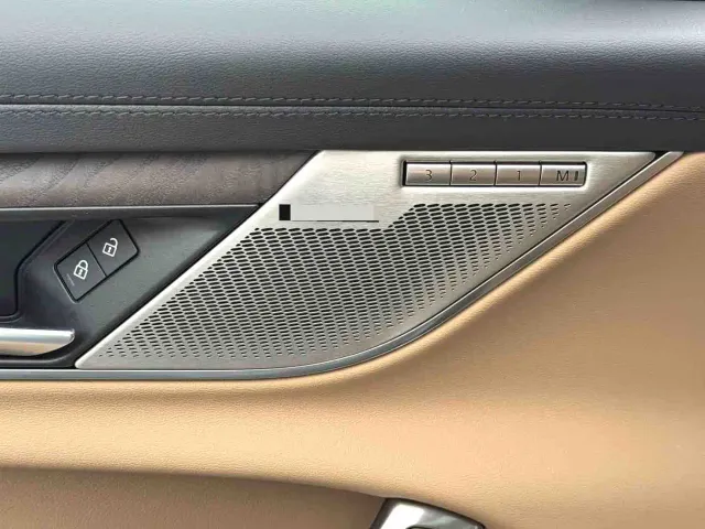 Jaguar XFL — Фото автомобиля 4