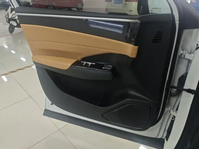 Geely Galaxy L7 — Фото автомобиля 7