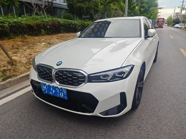 Фотография автомобиля — BMW 3 Series