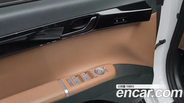 Hyundai Grandeur GN7 — Фото автомобиля 19