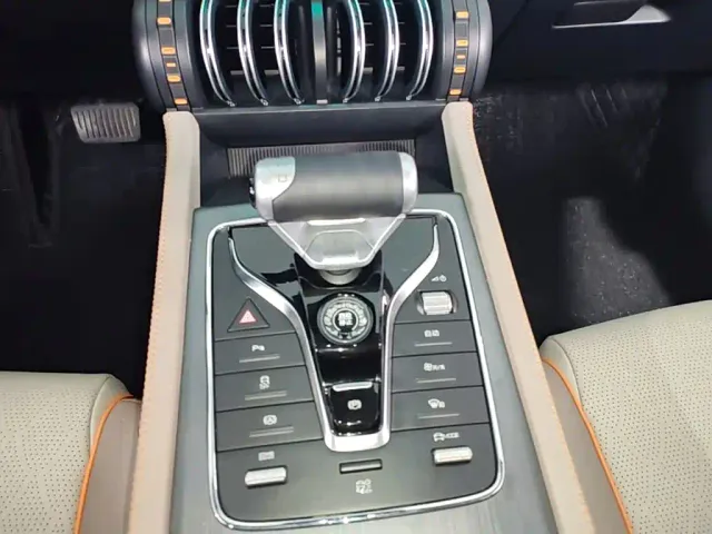 BYD Yuan PLUS — Фото автомобиля 13