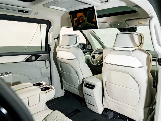 Volvo EM90 — Фото автомобиля 27