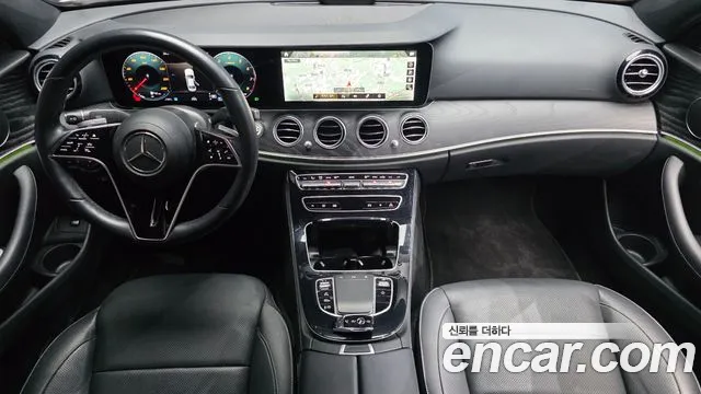Mercedes-Benz E-Class — Фото автомобиля 7