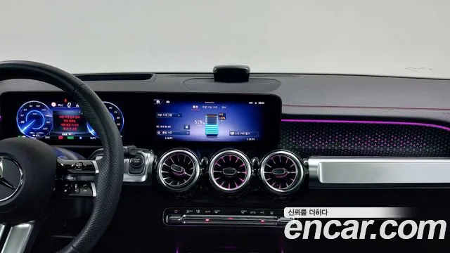 Mercedes-Benz EQB — Фото автомобиля 16