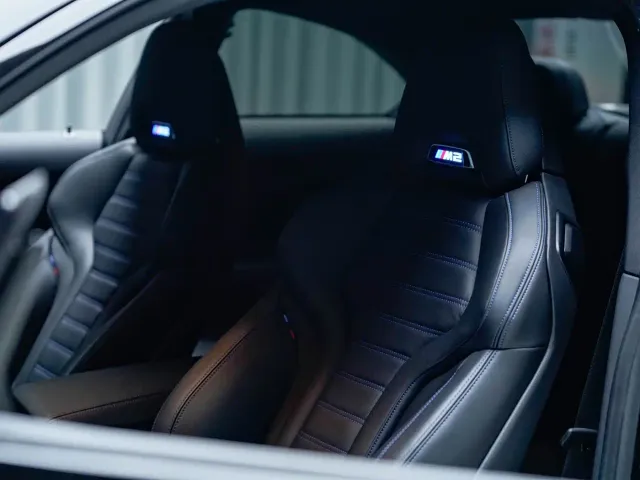 BMW M2 — Фото автомобиля 9
