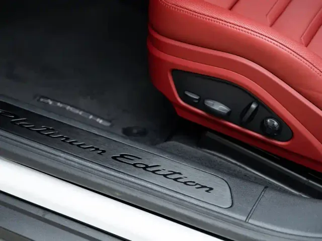 Porsche Panamera — Фото автомобиля 15