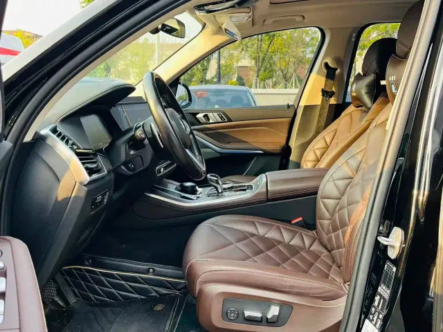 BMW X5 — Фото автомобиля 4