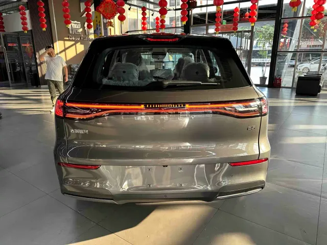 Geely Galaxy E5 — Фото автомобиля 8
