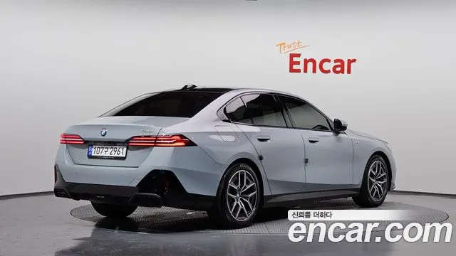 BMW 5-Series — Фото автомобиля 2