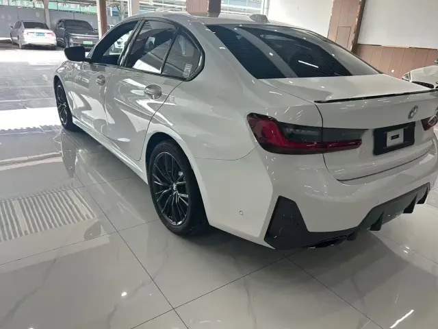 BMW 3 Series — Фото автомобиля 13