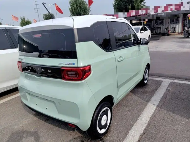 Wuling Hongguang Mini EV — Фото автомобиля 6