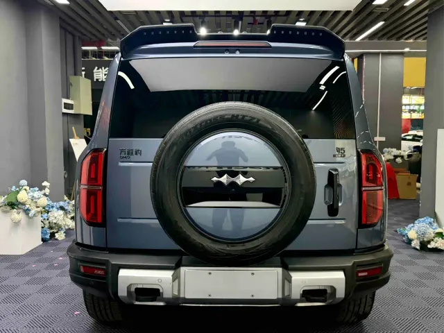 BYD FangChengBao Leopard 5 — Фото автомобиля 13