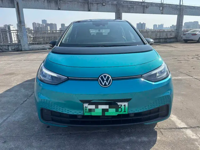 Volkswagen ID.3 — Фото автомобиля 2