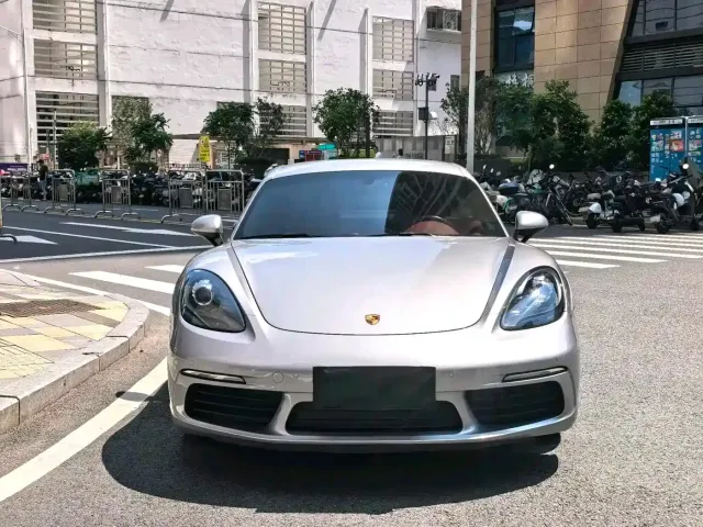 Porsche 718 — Фото автомобиля 2