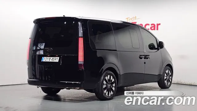Hyundai Staria — Фото автомобиля 2