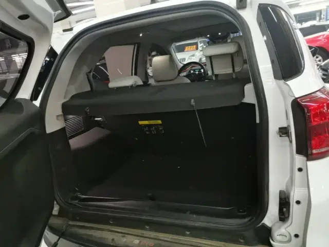 BYD Yuan Pro — Фото автомобиля 18