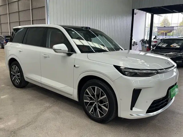 GAC Trumpchi Xiangwang S9 — Фото автомобиля 10