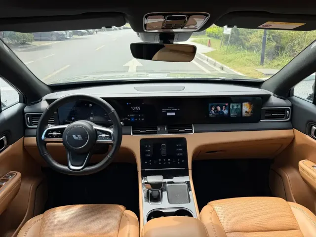 Li Auto ONE — Фото автомобиля 5