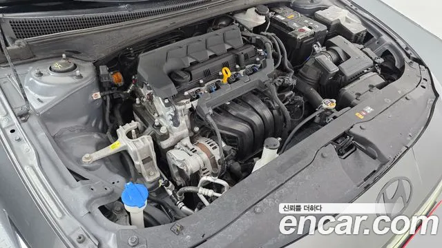 Hyundai Avante CN7 — Фото автомобиля 6