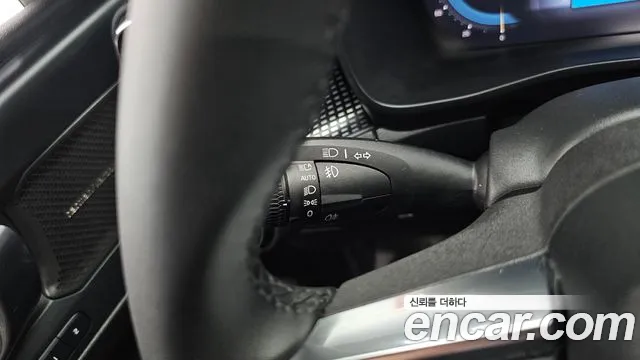 Вольво XC40 B4 Black Edition — Фото автомобиля 26