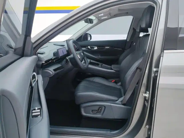 Geely Galaxy E5 — Фото автомобиля 9