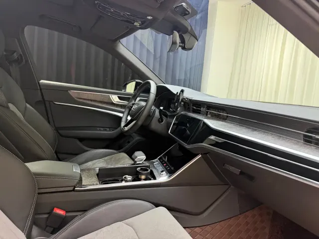 Audi A6L — Фото автомобиля 30