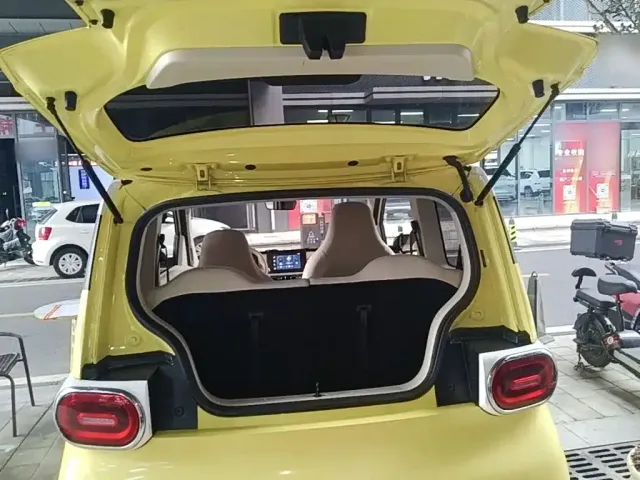Wuling Hongguang Mini EV — Фото автомобиля 18