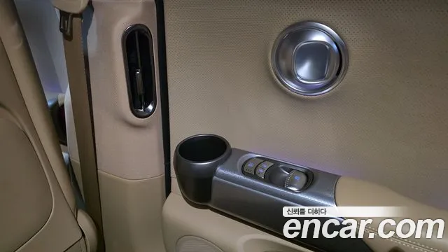 Genesis GV60 — Фото автомобиля 18