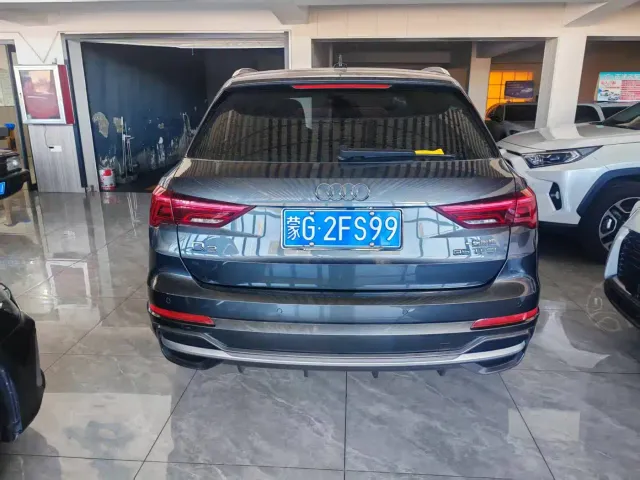 Audi Q3 — Фото автомобиля 5