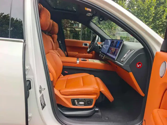 Li Auto L7 — Фото автомобиля 8