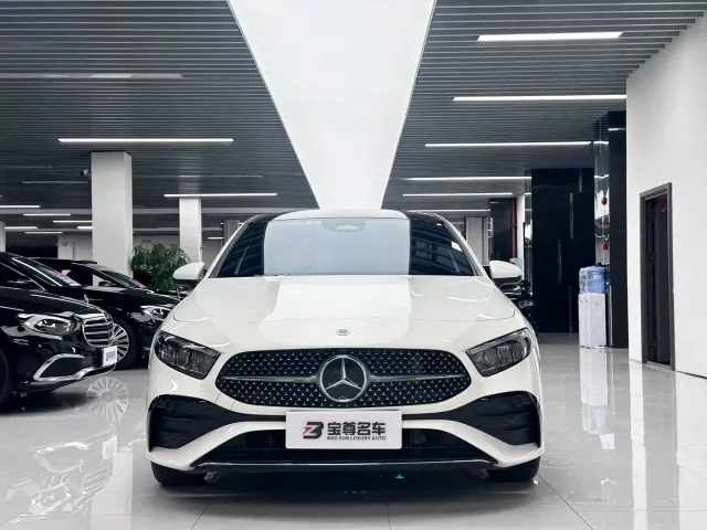 Mercedes-Benz A-Class — Фото автомобиля 2
