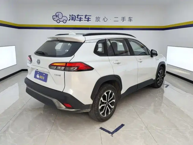 Toyota Frontlander — Фото автомобиля 3