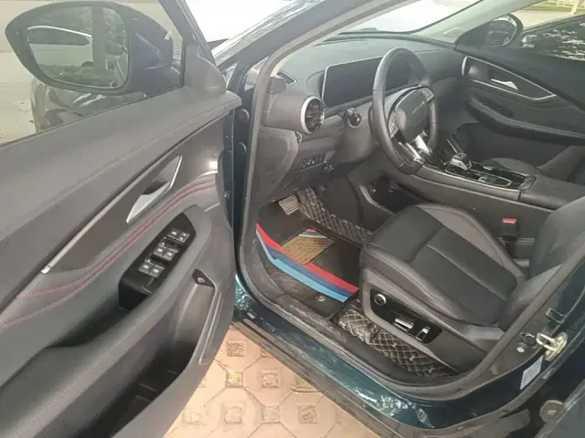 Forthing T5 Evo — Фото автомобиля 15