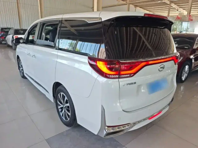 GAC Trumpchi M8 — Фото автомобиля 4