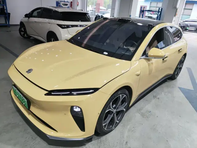 Фотография автомобиля — Nio ET5 Touring
