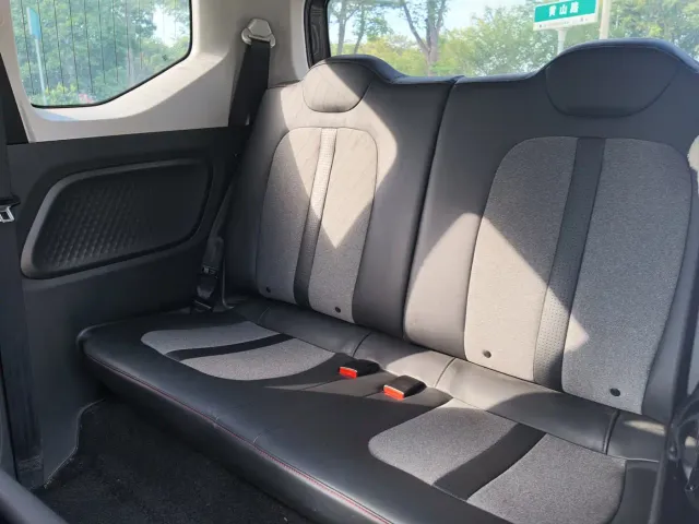 Wuling Hongguang Mini EV — Фото автомобиля 11