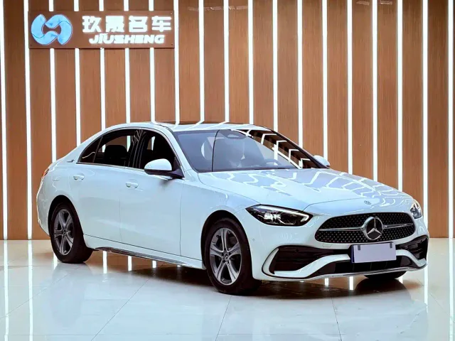 Mercedes-Benz C-Class — Фото автомобиля 3