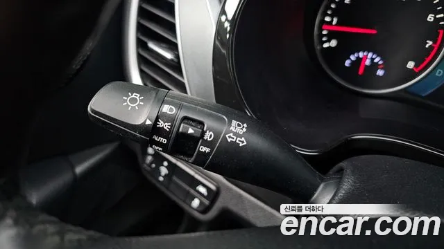 Kia Seltos Seltos Бензин 1.6 турбо 2WD — Фото автомобиля 29