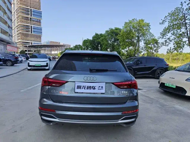 Audi Q3 — Фото автомобиля 4
