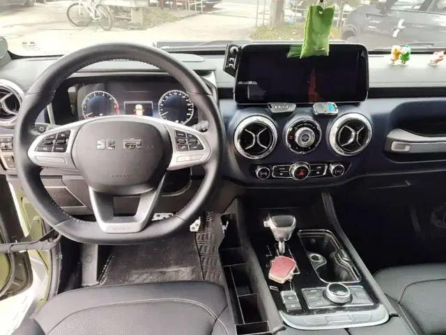 BAIC BJ40 — Фото автомобиля 9