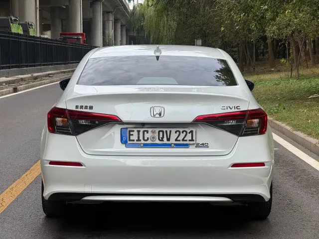 Honda Civic — Фото автомобиля 4
