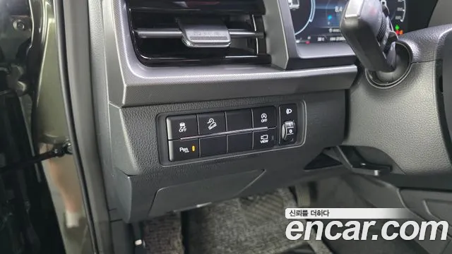 KG_Mobility_Ssangyong Rexton Новый Rexton Sport Khan Дизель 2.2 4WD — Фото автомобиля 16