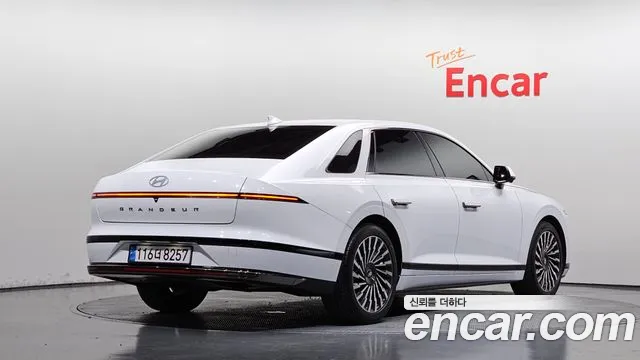 Hyundai Grandeur GN7 — Фото автомобиля 2