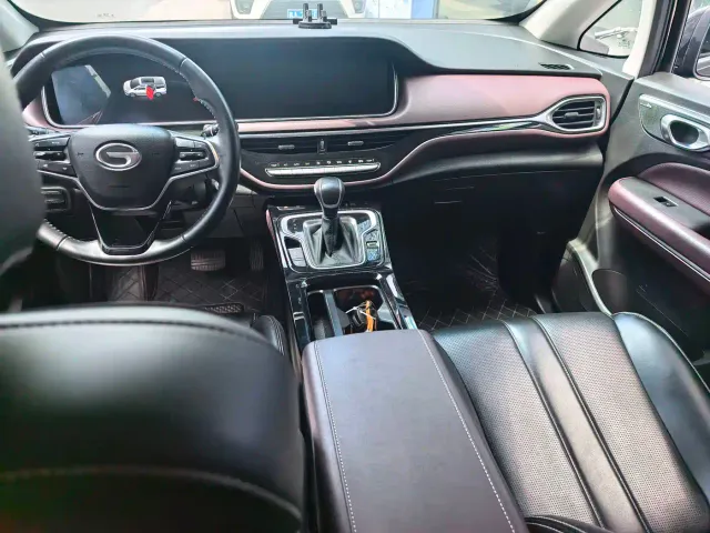 GAC Trumpchi M6 — Фото автомобиля 9