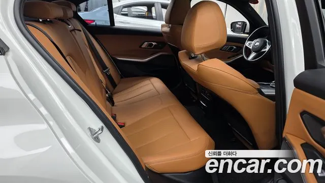 BMW 3 Series G20 — Фото автомобиля 12
