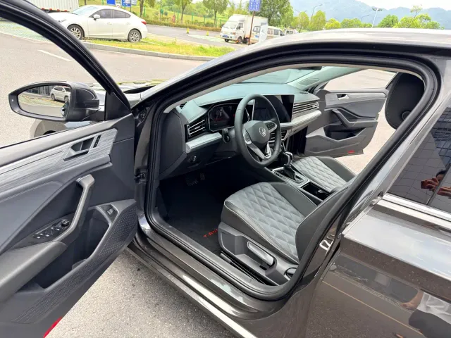 Volkswagen Sagitar — Фото автомобиля 8