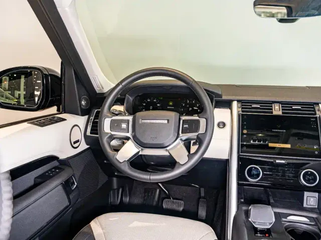 Land Rover Discovery — Фото автомобиля 11